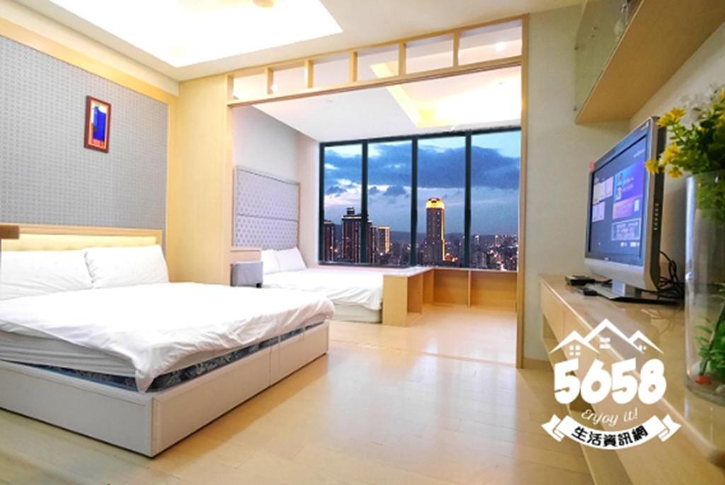 85 Happy Holiday Hotel Kaohsiung Esterno foto