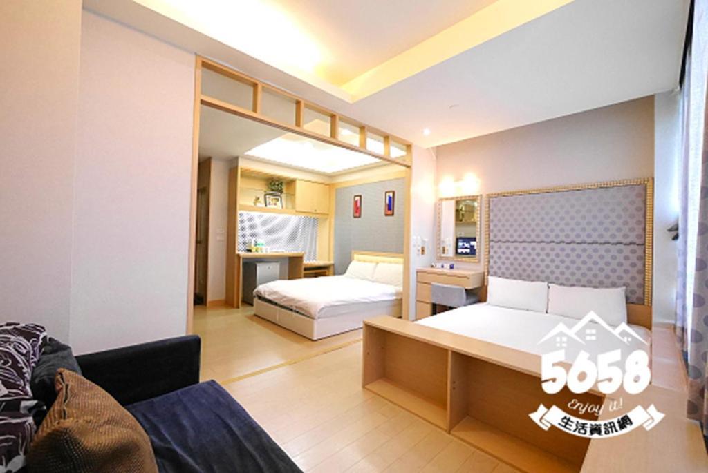 85 Happy Holiday Hotel Kaohsiung Esterno foto